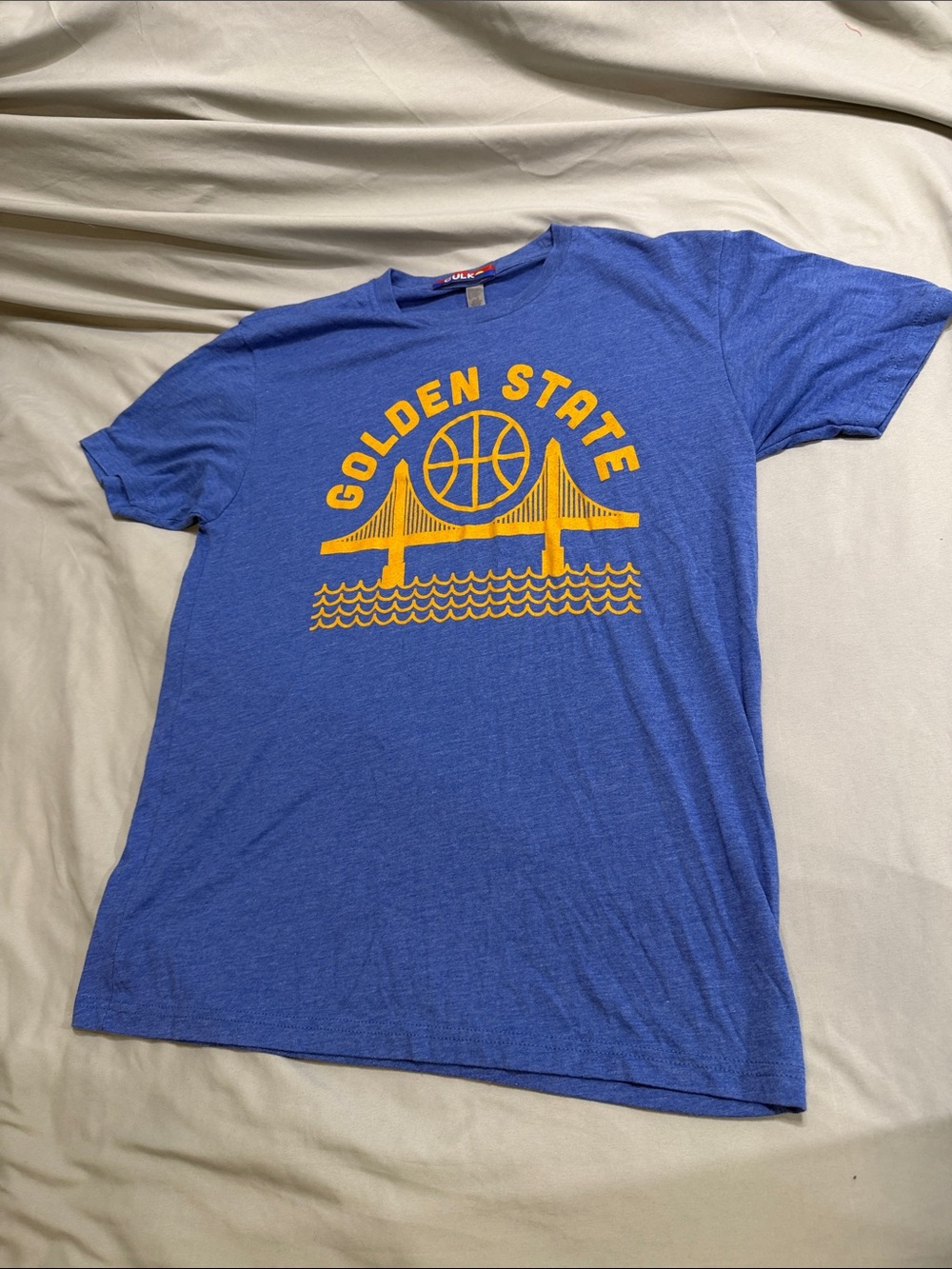 Blue Short-Sleeve Graphic Tee with Yellow 'Golden State' Design
